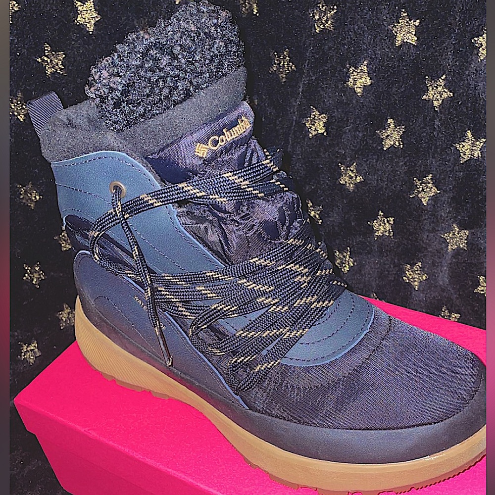 Black/tan Columbia winter boots